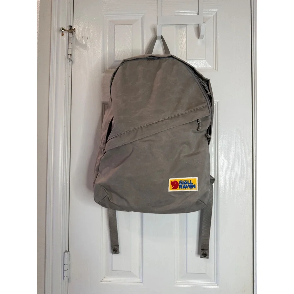 Fjällräven Vardag‎ 25L Backpack Taupe Gray G-1000 Laptop School Travel